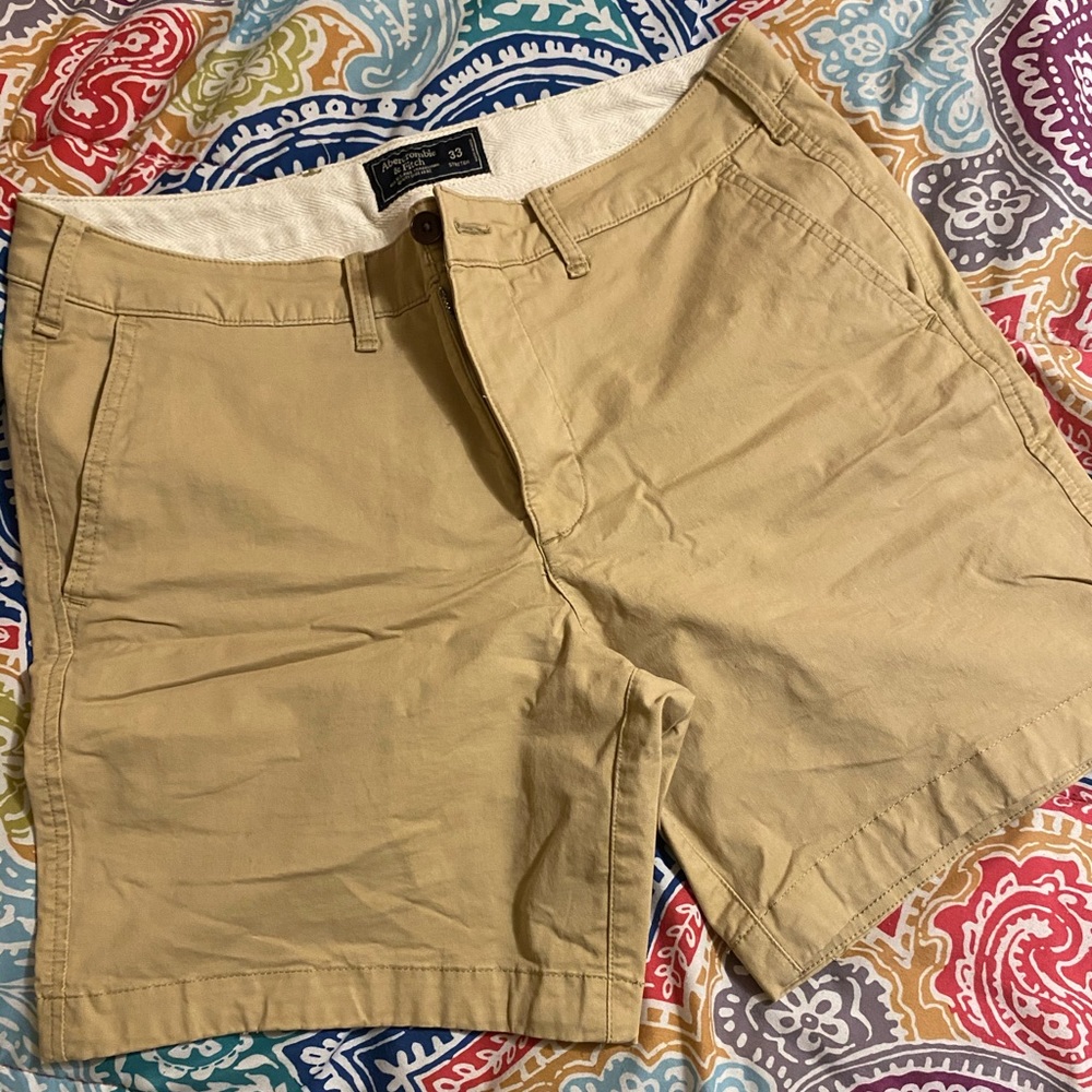 *NEW W/OUT TAGS* MEN’S ABERCROMBIE & FITCH SHORTS